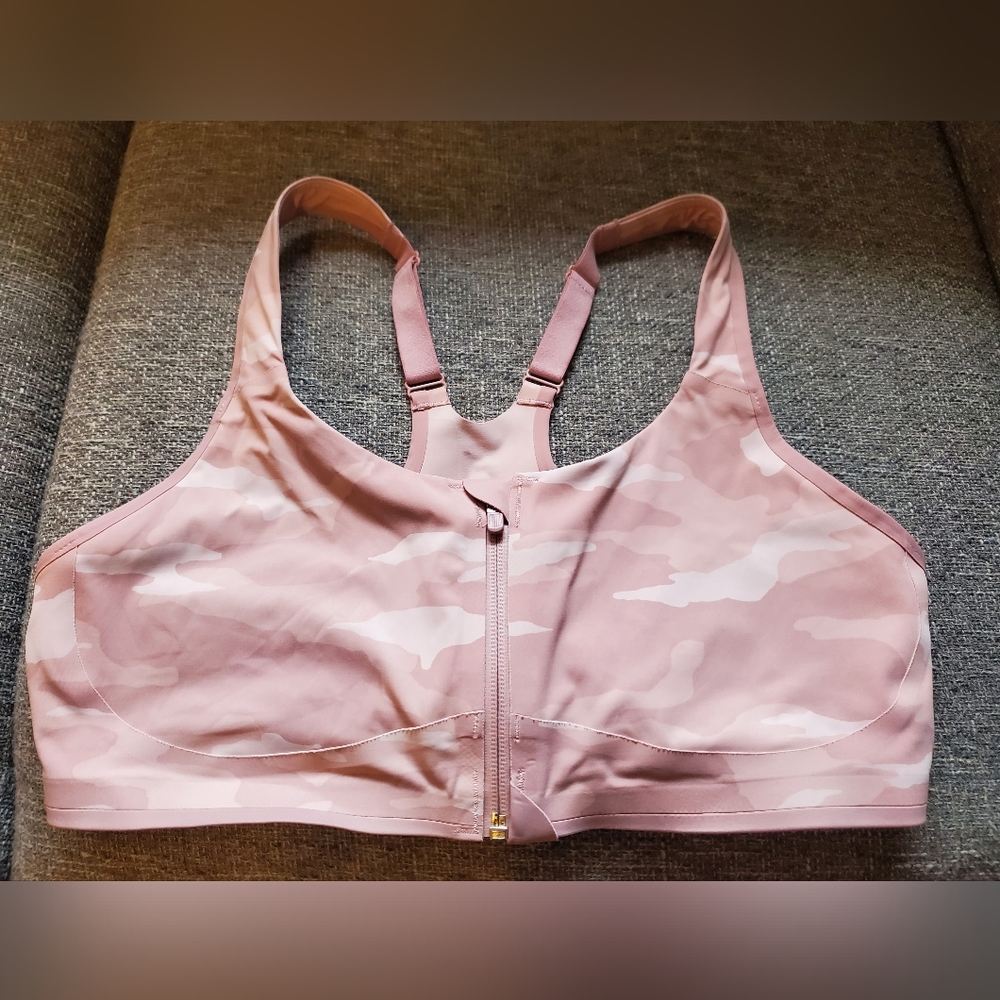 Athleta Empower 11 Train (camo) Bra A-C. Camo Pink